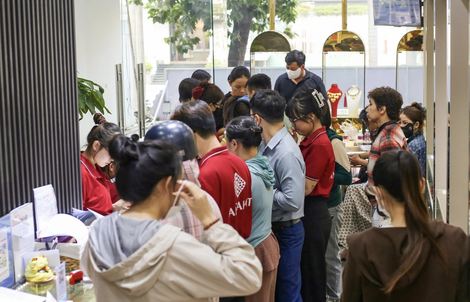 Rút tiền tiết kiệm mua bạc, người đàn ông ở TPHCM lỗ hơn 200 triệu đồng chỉ trong 1 tuần