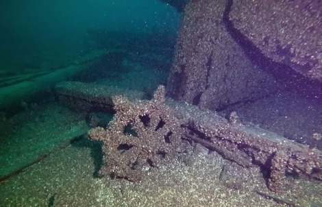 Lòng hồ đầy "tàu ma" ở Mỹ