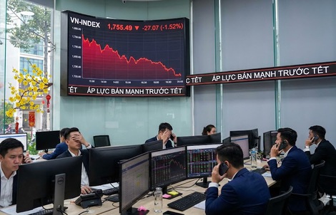 Dòng tiền rút mạnh trước Tết, thị trường chứng khoán chìm trong sắc đỏ