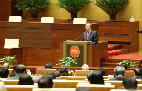 Chuyển mạnh từ "nói" sang "làm"