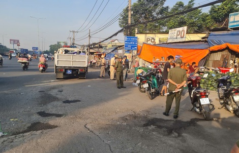 Phòng CSGT Công an TPHCM quyết tâm lập lại trật tự ở các chợ đầu mối