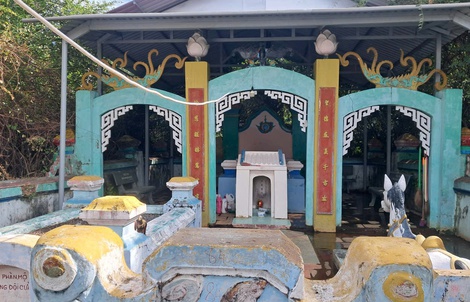 Mộ Thần Thái Giám và huyền tích bạch mã giữa đất Phú Hài