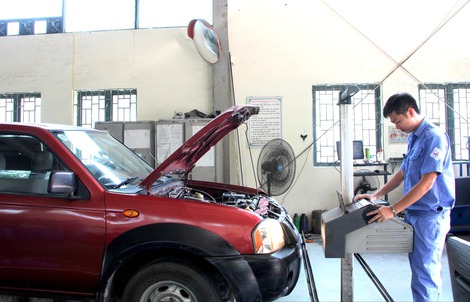 Hết cảnh xếp hàng chờ đăng kiểm xe