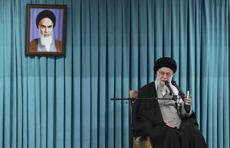 Hơn 30 năm quyền lực của Lãnh tụ Tối cao Iran Ali Khamenei