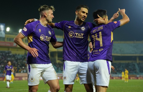 Hoàng Hên tiếp tục gây chú ý, Hà Nội FC thắng đậm SLNA