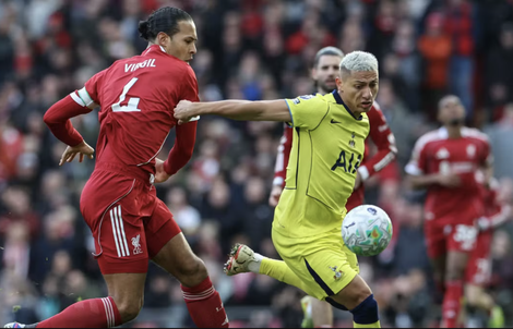 Richarlison ghi bàn phút 90, Tottenham chia điểm Liverpool tại Anfield