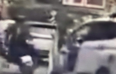 Xử phạt tài xế mở cửa ô tô bất cẩn gây tai nạn giao thông