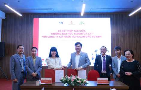 CTCP Tập đoàn Đầu tư ATM ký hợp tác với Trường Đại học Yersin Đà Lạt