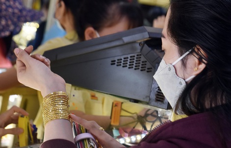 Giá vàng hôm nay, 19-3: Vàng thế giới giảm sâu 183 USD