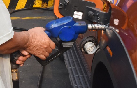 Phó Thủ tướng yêu cầu ngăn chặn buôn lậu, vận chuyển trái phép xăng dầu qua biên giới