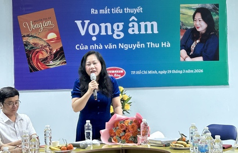 Ra mắt tiểu thuyết "Vọng âm"