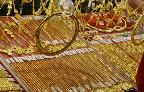 Giá vàng hôm nay, 20-3: Vàng thế giới giảm sốc 222 USD