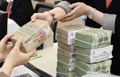 Lãi suất gửi tiết kiệm tiếp tục tăng, có nơi lên tới 9%/năm