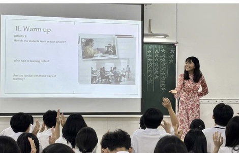 "Một ngày làm giáo viên" của học sinh Trường Bùi Thị Xuân