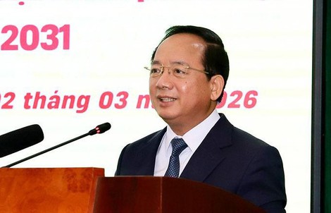 Trưởng Ban Tuyên giáo và Dân vận Trung ương tiếp xúc cử tri tại Tuyên Quang