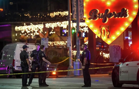 Xả súng ở Mỹ: Nghi phạm mặc áo có hình cờ Iran