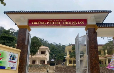 Hai nữ sinh lớp 8 nghỉ học lấy chồng theo tục “bắt vợ” sẽ đi học lại