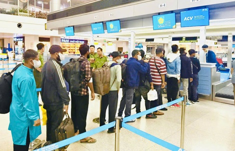 Công an Tây Ninh phát hiện nhiều người nước ngoài lợi dụng visa du lịch để lao động “chui”