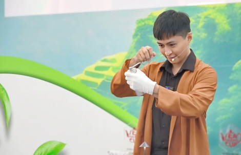 Chiếc cối xay cà phê và chén trà "động" của anh chàng 9X điển trai