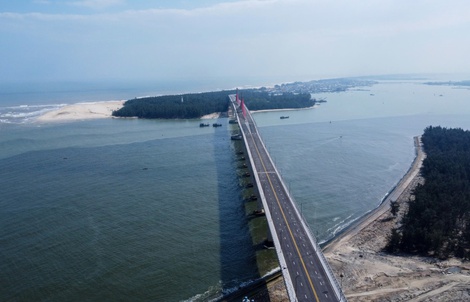 Kế hoạch thông xe cầu vượt cửa biển lớn nhất miền Trung