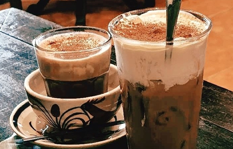 Tâm trạng tan chậm trong tách cà phê