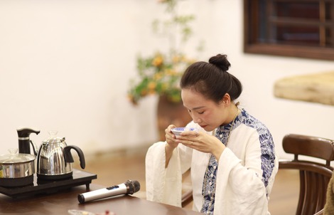 Về xóm trà Sương Mai sống chậm