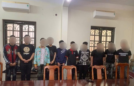 2 thanh niên bị nhóm đối tượng sử dụng đinh ba, dao quắm, đánh gây thương tích