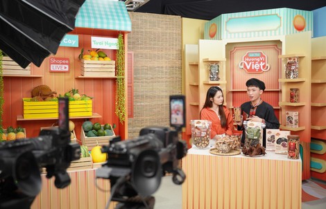 Shopee đồng hành cùng SMEs Việt tăng tốc chuyển đổi số và xuất khẩu trực tuyến