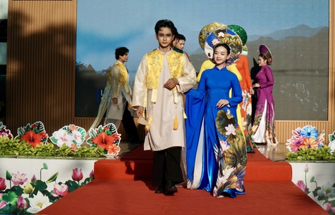 Sôi nổi hội thi “Duyên dáng áo dài” phường Phú Thọ, TPHCM