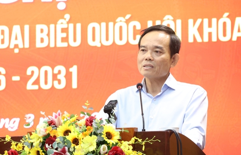 Tiếp xúc cử tri, Bí thư Thành ủy TPHCM Trần Lưu Quang chia sẻ 2 việc lớn thành phố phải làm ngay