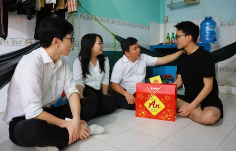 EVNGENCO3 bền bỉ chăm lo học sinh mồ côi do Covid-19