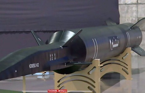 Iran tuyên bố dội tên lửa siêu vượt âm, bác bỏ tin đồn suy yếu