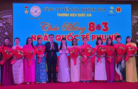 Công ty Yến Sào Khánh Hòa tôn vinh nữ lao động