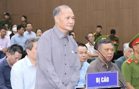 Nhận hối lộ 4,5 tỉ đồng, cựu Thứ trưởng Hoàng Văn Thắng bị đề nghị 4-5 năm tù