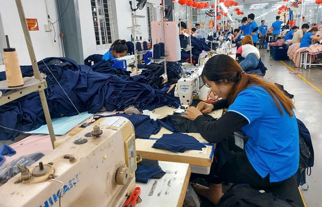 Hoán đổi ngày nghỉ dịp Giỗ Tổ Hùng Vương, 30-4 sao mới đúng quy định?