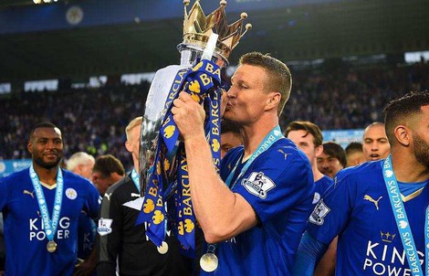 "Hàng hiếm": 10 cầu thủ từng vô địch Ngoại hạng Anh với 2 CLB