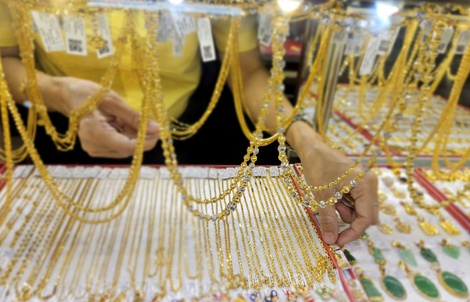 Giá vàng hôm nay 12-4: Vàng miếng SJC giảm, ngược dòng giá thế giới