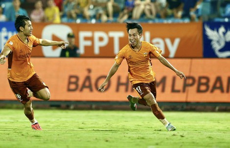 Nhìn từ trận HAGL thắng Nam Định: Đầu tư ít thắng đầu tư nhiều
