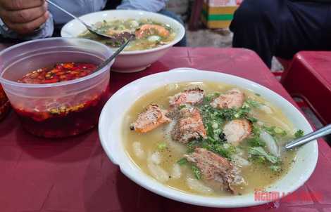 UBND TPHCM yêu cầu cập nhật, kiểm tra các cơ sở thức ăn đường phố