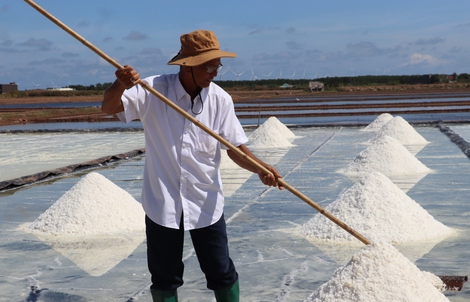 Làng nghề không ngại nắng nóng