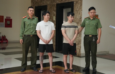 Bắt 4 đối tượng dùng thủ đoạn tinh vi chiếm đoạt 23 tỉ đồng