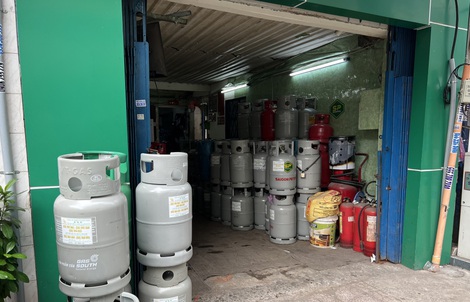 Giá gas giảm 20.000 - 30.000 đồng/bình 12kg từ hôm nay