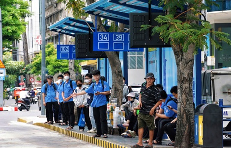 Xe buýt tại TP HCM: Ngoài miễn phí, người dân còn kỳ vọng điều gì?