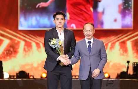 Thêm dấu ấn mới của tiền đạo Nguyễn Đình Bắc