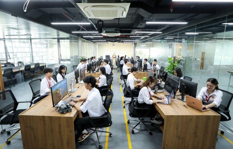 Người trẻ cần chuẩn bị gì cho nghề nghiệp trong thời đại  trí tuệ nhân tạo?