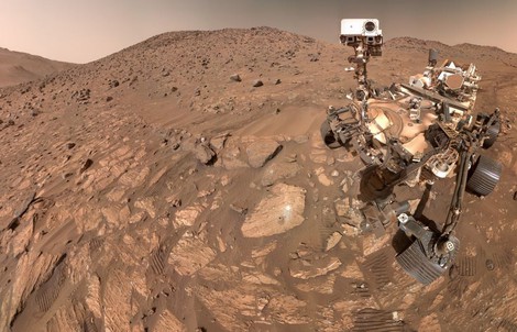 Robot NASA tìm ra nơi sự sống ngoài hành tinh từng trú ngụ?