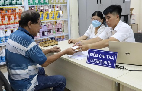 Bộ Nội vụ đề xuất tăng 8% lương hưu từ 1-7