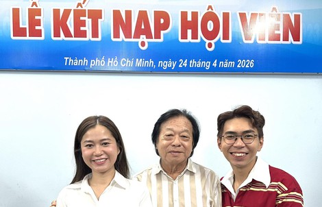 Lâm Vỹ Dạ, Minh Dự, Trọng Nhân xúc động trong ngày được kết nạp Hội viên Hội Sân khấu TP HCM