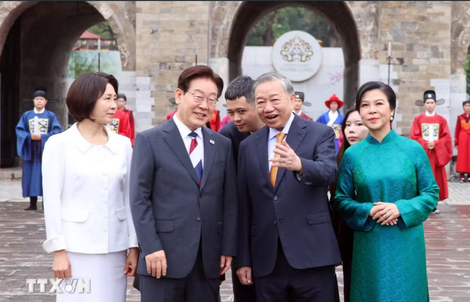 Tổng Bí thư, Chủ tịch nước và Phu nhân chủ trì chương trình đặc biệt tại Hoàng Thành Thăng Long