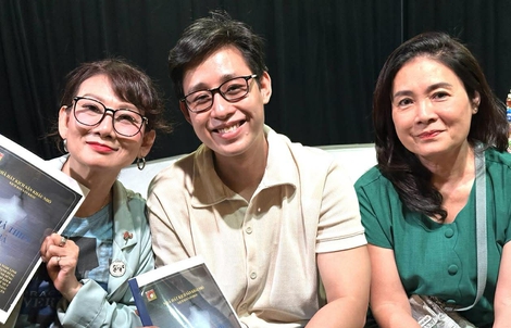 Mỹ Uyên, Hứa Mạnh Dũng khởi công vở "Ngôi nhà thiếu đàn bà"